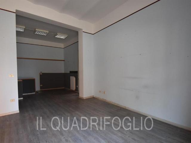 Negozio in vendita a Cesena