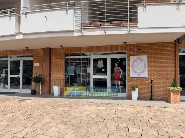 Negozio in vendita a Chieti
