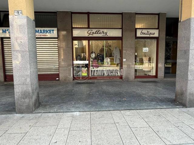 Negozio in vendita a Cinisello Balsamo