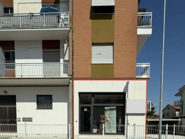 Negozio in vendita a Civitanova Marche
