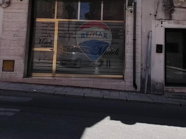 Negozio in vendita a Comiso