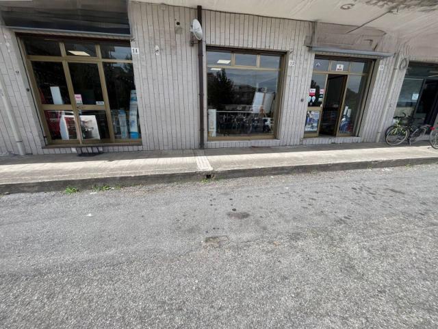 Negozio in vendita a Cosenza