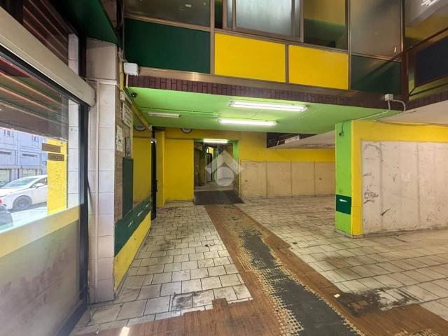 Negozio in vendita a Cosenza