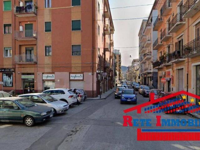 Negozio in vendita a Cosenza