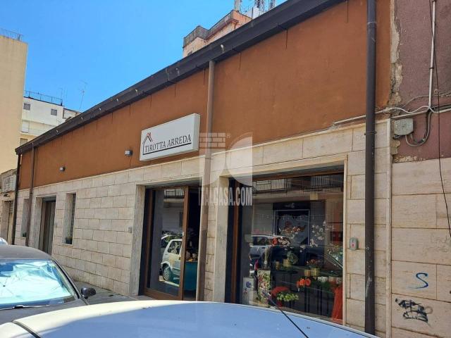 Negozio in vendita a Crotone