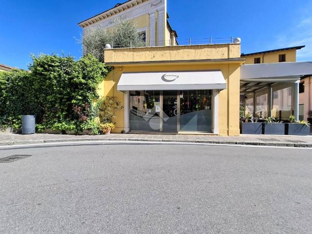 Negozio in vendita a Desenzano Del Garda