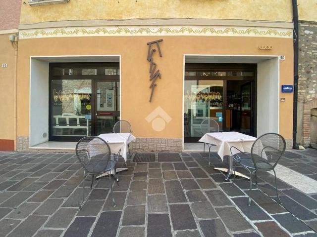 Negozio in vendita a Desenzano Del Garda