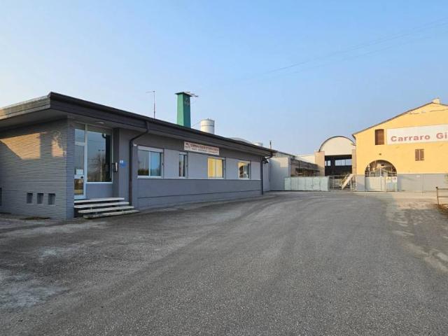 Capannone in vendita a Dueville