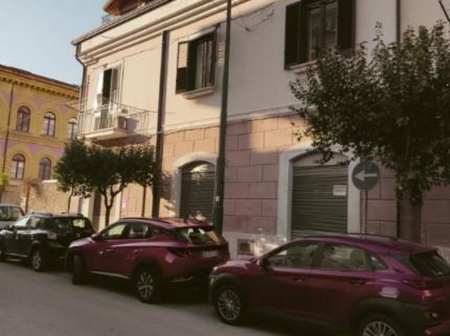 Negozio in vendita a Eboli