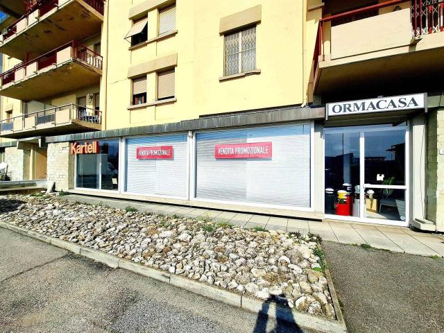 Negozio in vendita a Empoli