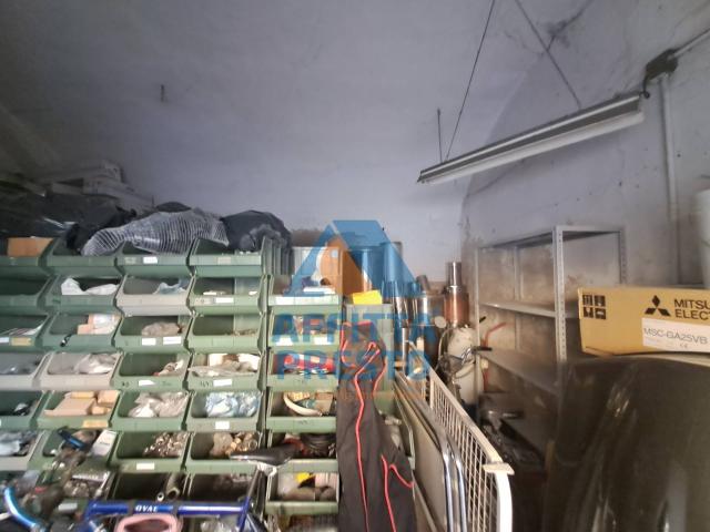 Negozio in vendita a Empoli, Fontanella