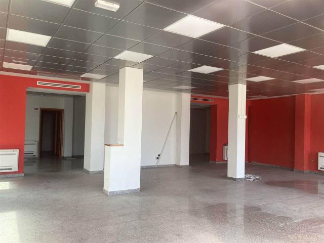 Negozio in vendita a Fano