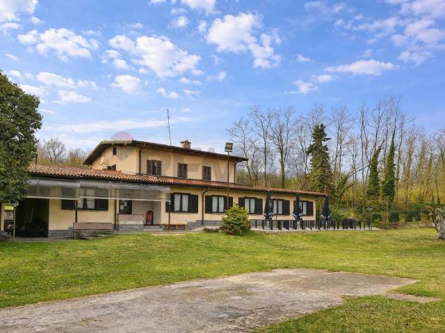 Negozio in vendita a Fagnano Olona
