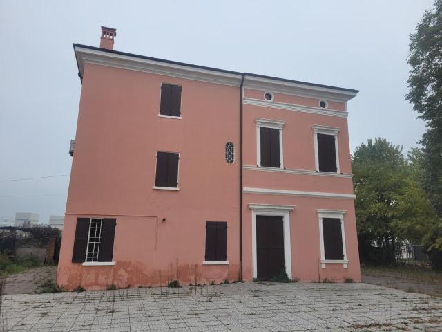 Negozio in vendita a Fiorano Modenese