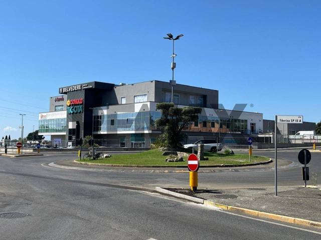 Negozio in vendita a Fiano Romano