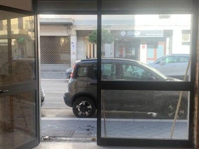 Negozio in vendita a Ficarazzi
