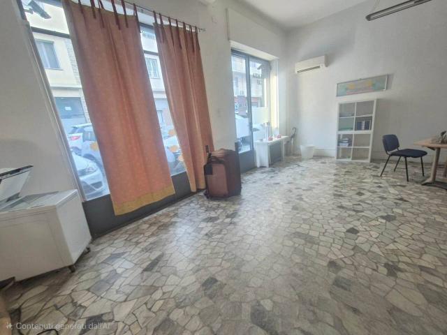 Negozio in vendita a Firenze