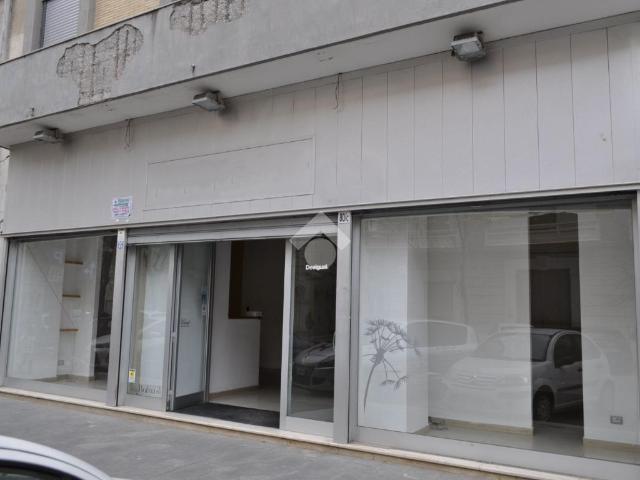 Negozio in vendita a Foggia