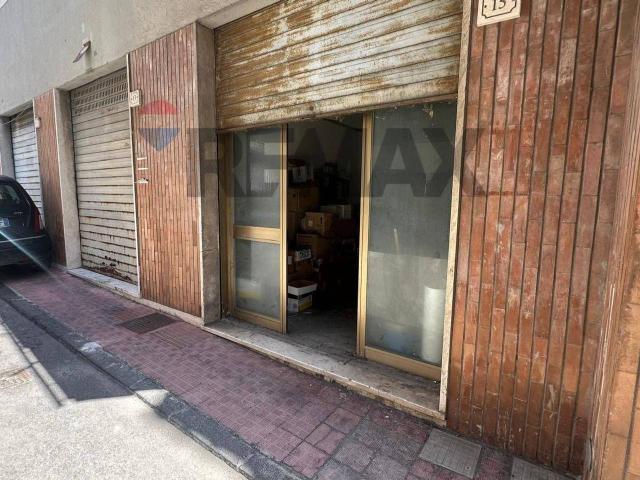 Negozio in vendita a Formia