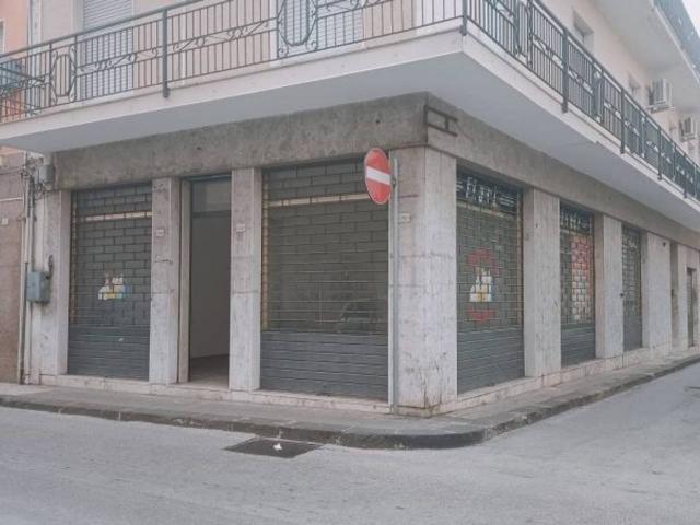 Negozio in vendita a Floridia