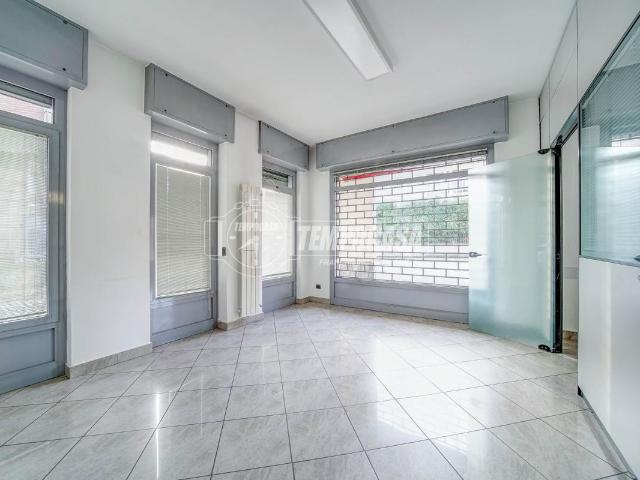 Negozio in vendita a Gallarate