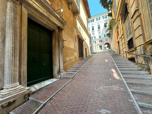 Negozio in vendita a Genova