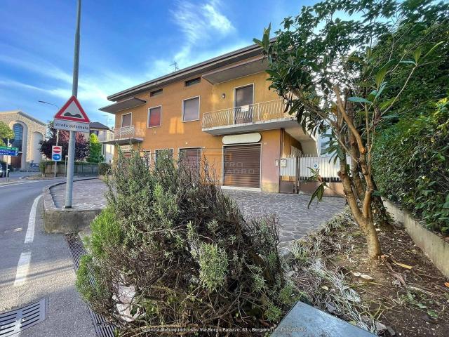 Negozio in vendita a Gorle