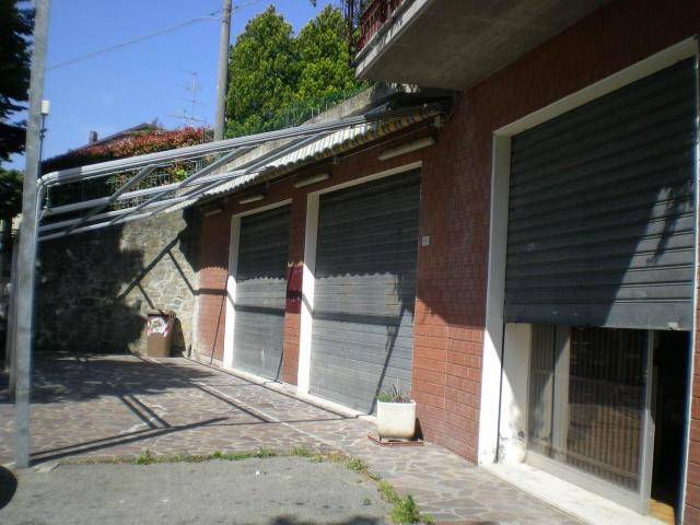 Negozio in vendita a Grizzana Morandi