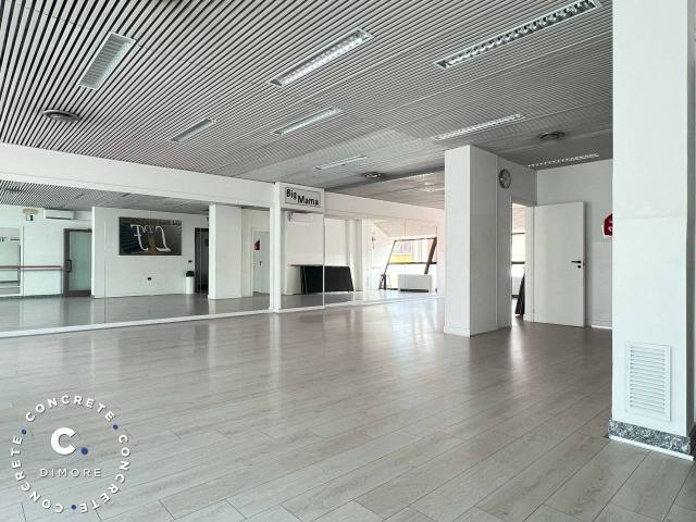 Negozio in vendita a Grugliasco