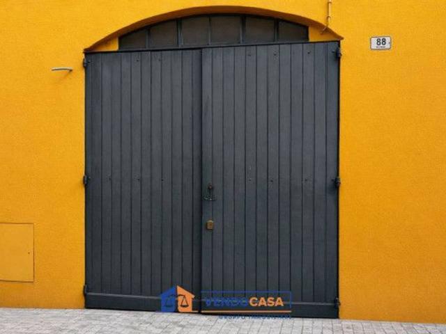 Negozio in vendita a Imperia