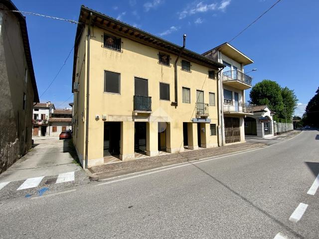 Negozio in vendita a Isola Vicentina
