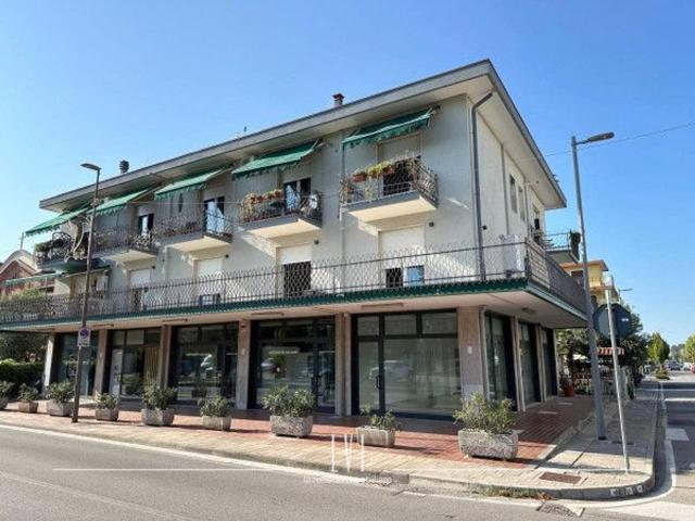 Negozio in vendita a Jesolo