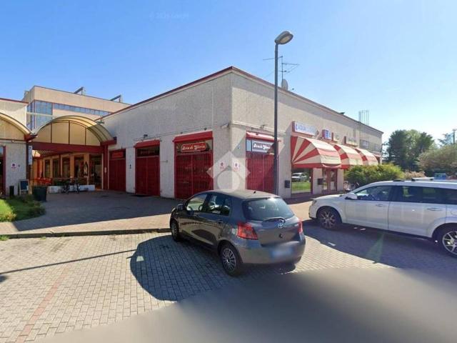 Negozio in vendita a Landriano