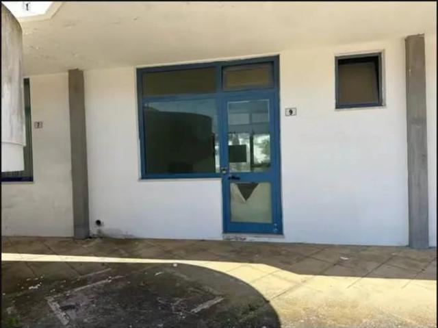 Negozio in vendita a Lecce