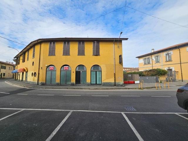 Negozio in vendita a Liscate
