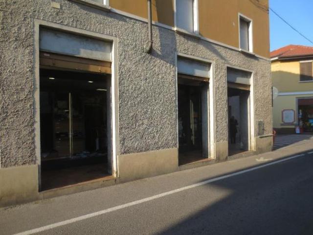 Negozio in Vendita a Lissone