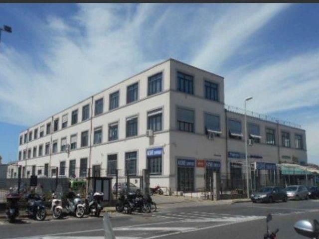 Negozio in vendita a Livorno