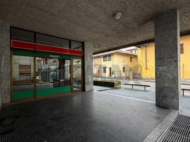 Negozio in vendita a Lonate Pozzolo