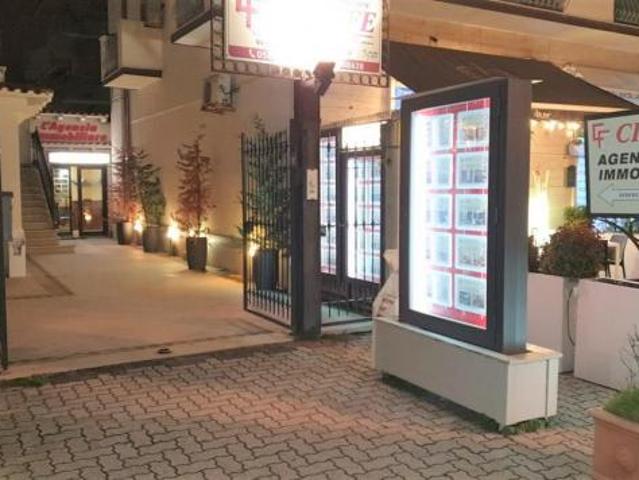 Negozio in vendita a Marina di Massa Massa 60 mq Rif: 1089510