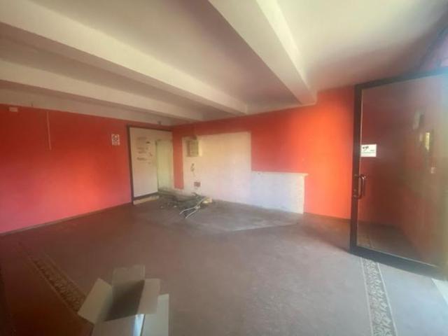 Negozio in vendita a Marlia Capannori 105 mq Rif: 1401094