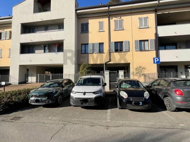 Negozio in vendita a Merate