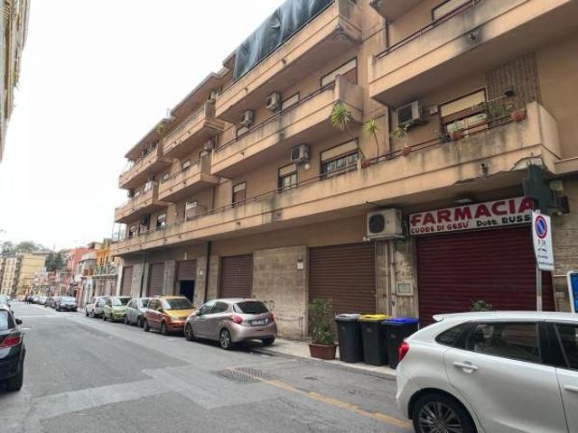 Negozio in vendita a Messina
