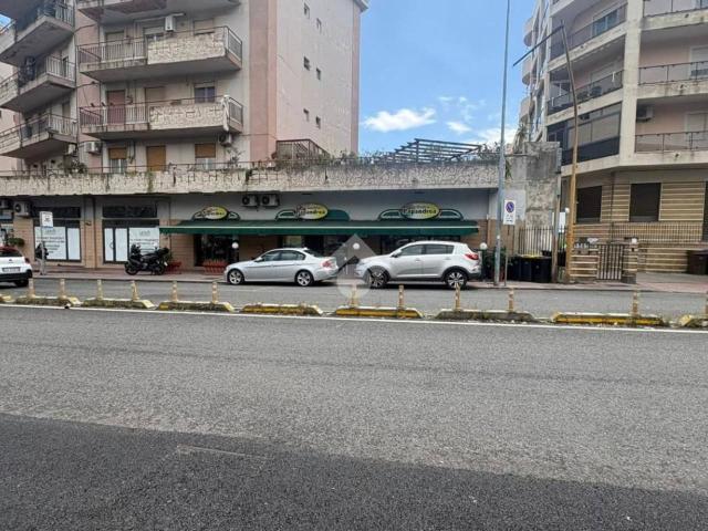 Negozio in vendita a Messina