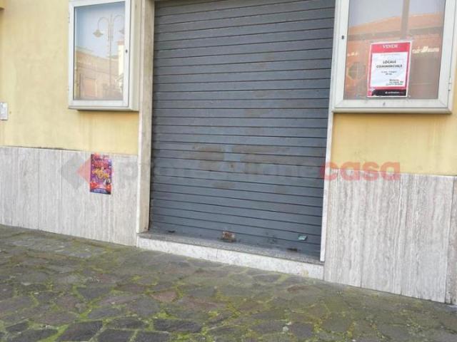 Negozio in vendita a Minturno