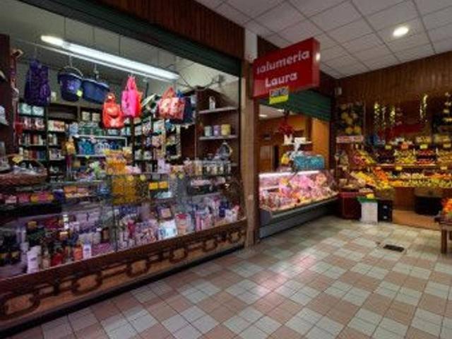 Negozio in vendita a Milano