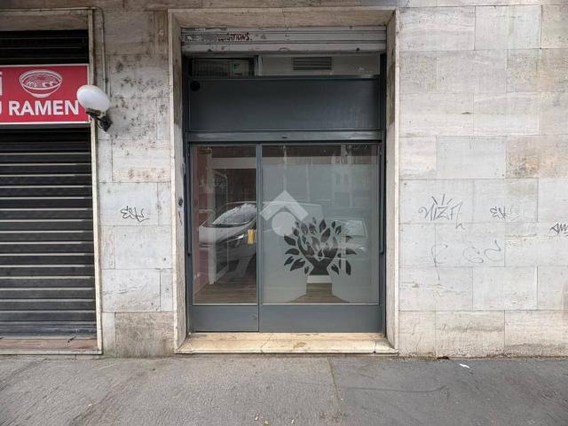 Negozio in vendita a Milano