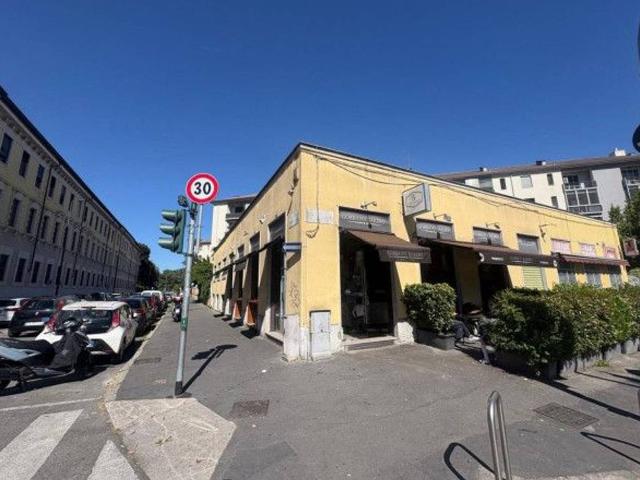 Negozio in vendita a Milano