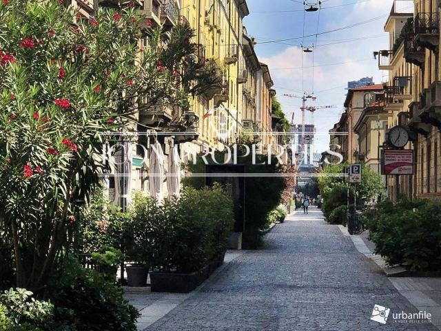 Negozio in vendita a Milano