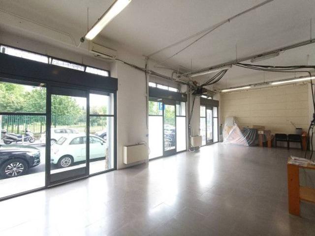 Negozio in vendita a Milano