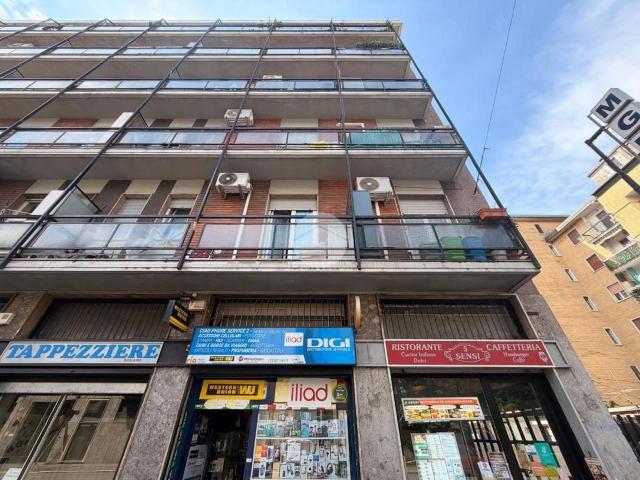 Negozio in vendita a Milano